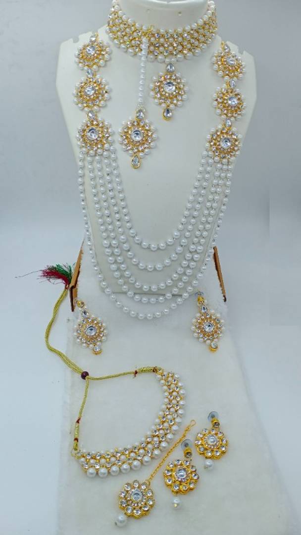 Stylish Women Alloy Jewellery Sets